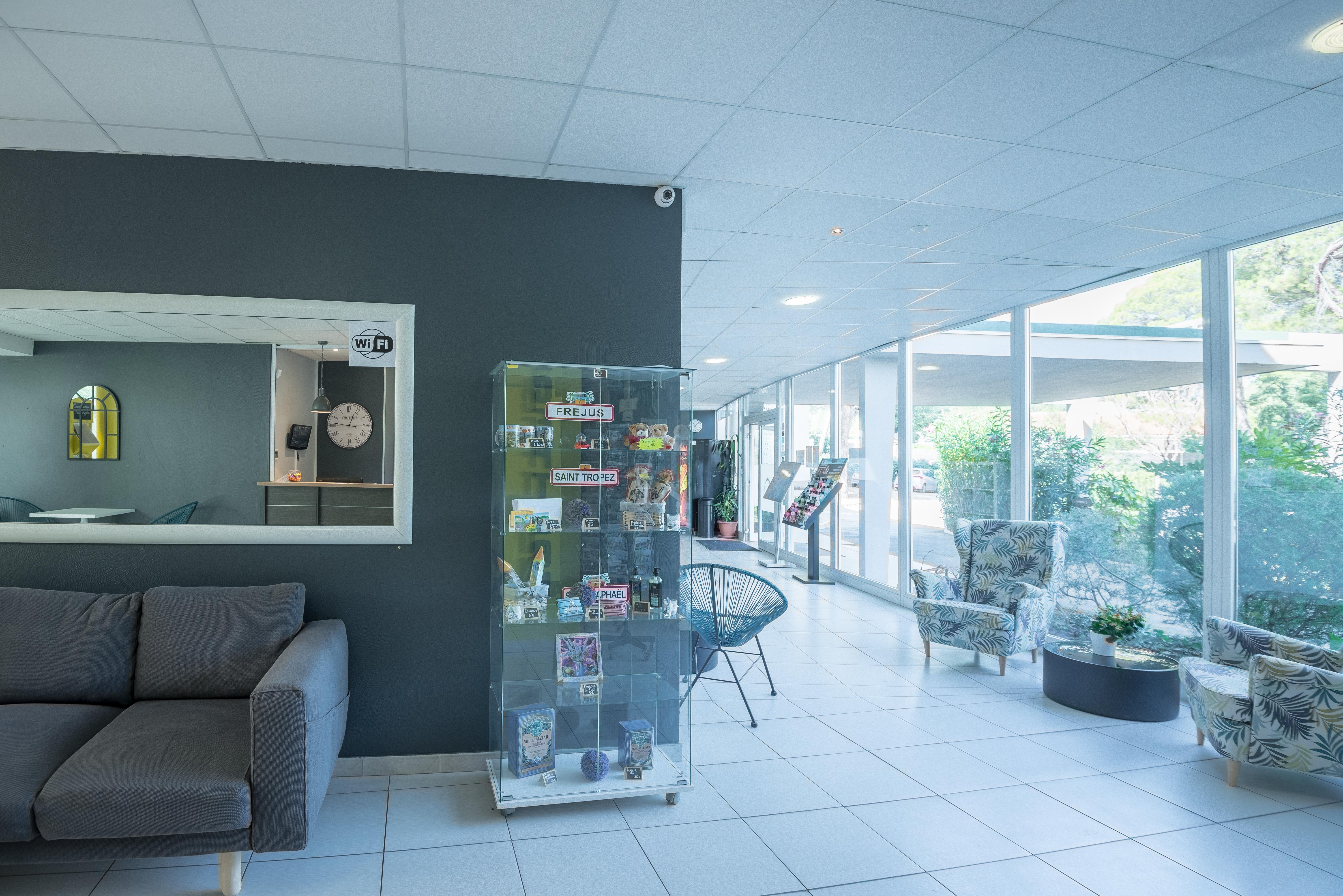 Comfort Aparthotel Frejus La Tour De Mare Dış mekan fotoğraf