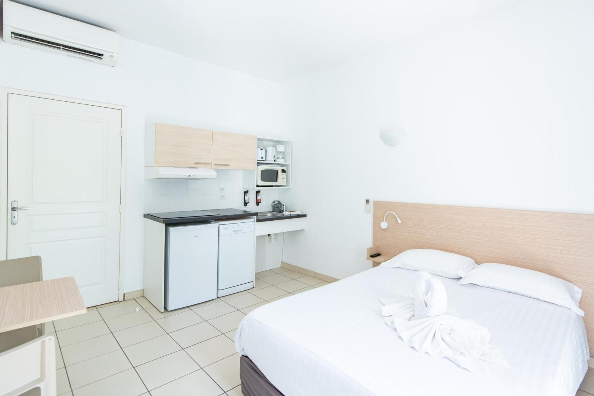 Comfort Aparthotel Frejus La Tour De Mare Oda fotoğraf